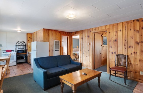 South Fork Cabin | "D" Deer Cabin - South Fork “D”