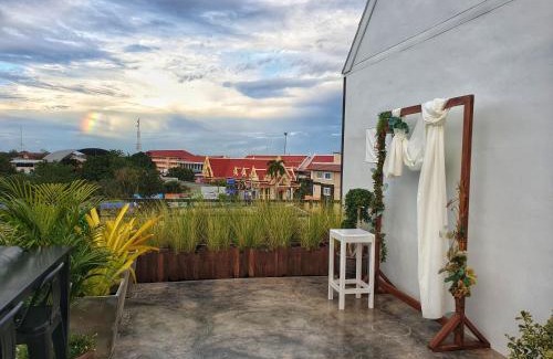 Khlong Kra Saeng Bed & Breakfast | DAAD FAH home and cafe