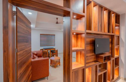 Mamangalam Hotel | Daan Residency Near Karukapilly Kaloor Palarivattom