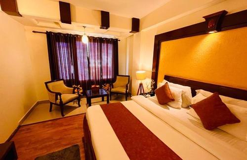 Manali Apartment | Daffodel Resort in City Center Manali