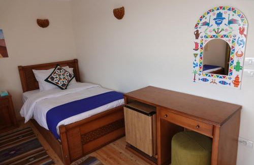 Luxor Boat Rental | dahabeya nile cruise elephantine Every Saturday from Luxor to Aswan 4 Nights, Every Wednesday from Aswan to Luxor 3 Nights