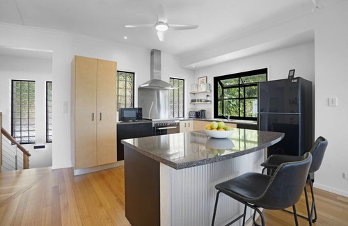 Mapleton House | Dale View Retreat at Mapleton