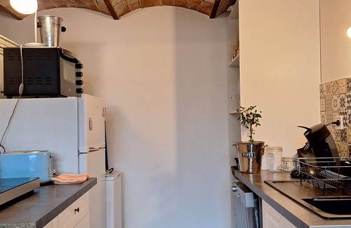 Bourbon-l'Archambault House | Dans le Parc d' une Villa Belle Epoque Appartement Atypique Avec sa Serre!