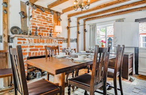 Aldeburgh House | Dart Cottage