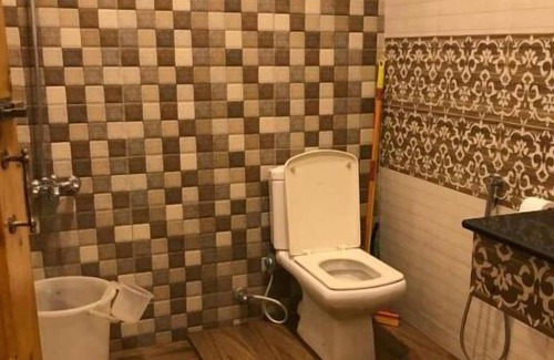 Azad Kashmir Hotel | Das-e-Basi