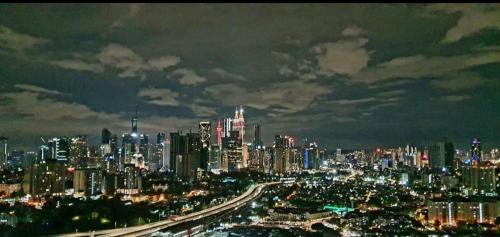 Taman Keramat Apartment | Datum Jelatek SKY Ring 5 star VIP STUDIO