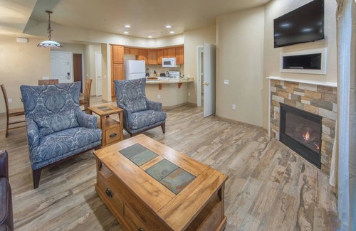 Genoa Condo | David Walley's Resort, 1br suite, Friday check-in
