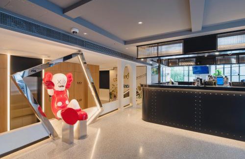 Jing'an Hotel | Dayin Serene Garden Hotel -People's Square & Nanjing Road-Large Social Area -Bar -Café -Gym -Free Laundry Luggage Storage -24H Front Desk-English Service