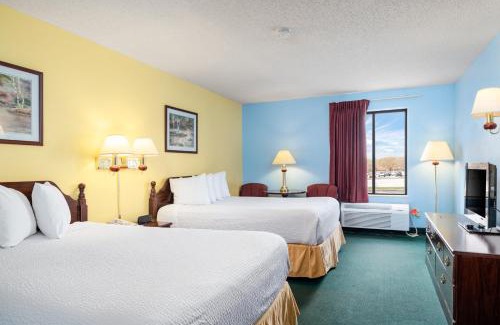 Turners Hotel | Days Inn by Wyndham Battlefield Rd/Hwy 65