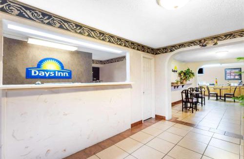 Martin Hotel | Days Inn by Wyndham Martin