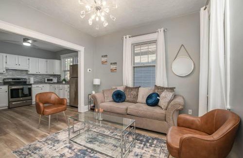 Lindenwald House | Dayton Street Sports Haven - 3 Bed 2 Bath Sleeps 8