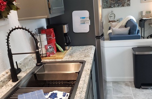 Joplin Condo | Dazzling, Cozy Retreat in convenient and secure apartment complex location.