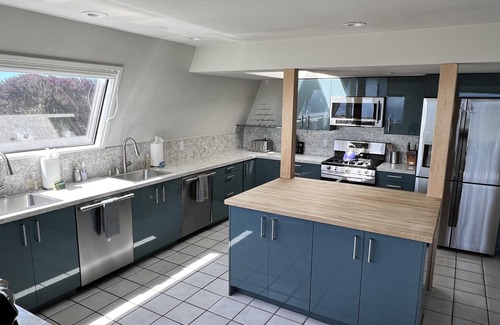 Bodega Bay House | Dazzling Luxury Ocean views, Hot Tub, Golf, AC, Theater, Chef Options @SwitiHoso