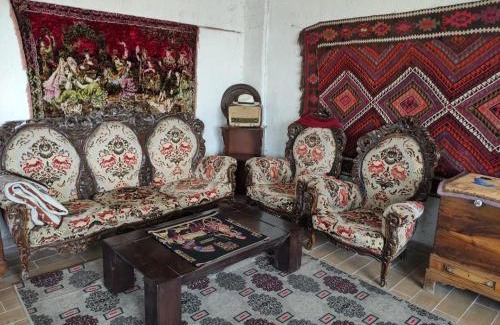 DogubeyazIt House | Dede Sebo Çay Bahçesi + Camping