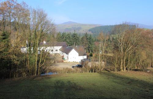 Glyn-Dyfrdwy House | Dee Valley Cottages