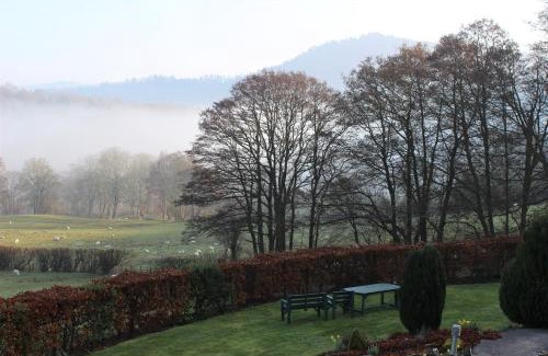 Glyn-Dyfrdwy House | Dee Valley Cottages