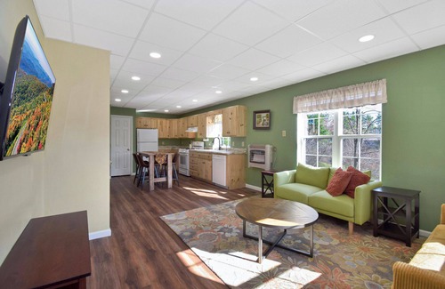 Deep Gap Apartment | Deep Gap private apartment - close to Boone, App State and ski resorts.