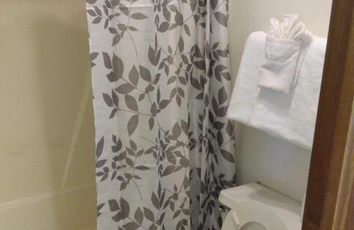 Cambridge Hotel | Deer Creek Motel