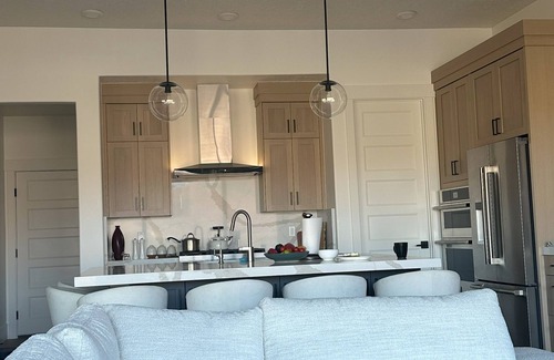 Hideout House | DEER VALLEY SKI AND LAKE JORDENELL activities: Ski, Golf, Boating, Concerts,+