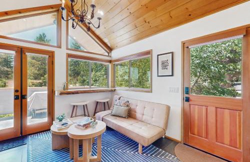 Idyllwild Hotel | Deerhaven Lodge B