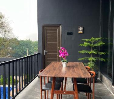 Megamendung Villa | Deju Cabin with Private Pool & Mountain View