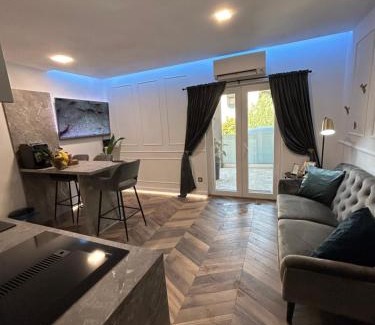 Supetar Apartment | Delfa Luxe Suite