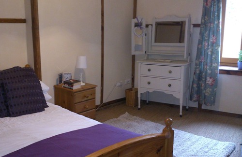 Saint-Agnant-de-Versillat Cottage | Delightful character cottage in tranquil countryside near medieval town