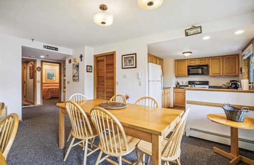 Central Vermont- Killington Condo | Delightful Highridge Condo B16B with Indoor Pool and mountain views