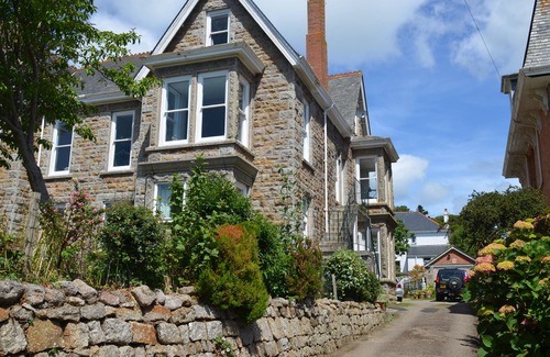 Chysauster Apartment | Delightful quiet space, very close to the town & promenade.