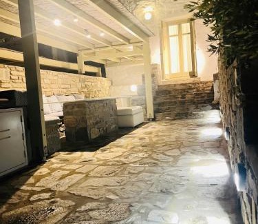 Chrissi Akti Apartment | Delta Apartment with Sea View and Pool