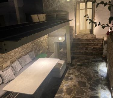 Chrissi Akti Apartment | Delta Apartment with Sea View and Pool