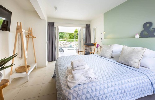 St. Marie Apartment | Deluxe Apartment Summ