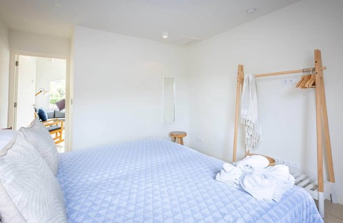 St. Marie Apartment | Deluxe Apartment Summ