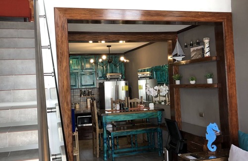 Quetzaltenango Apartment | Deluxe Art Gallery Loft (Free Parking)