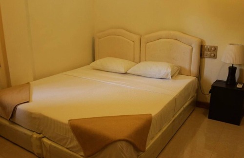 Mathiveri House | Deluxe Family Room with balcony