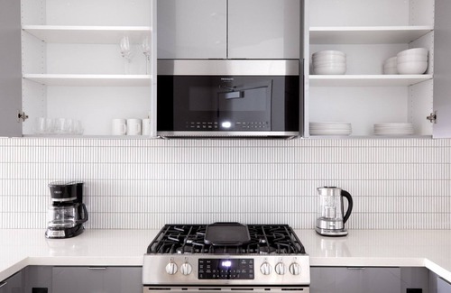 Mission Valley West Apartment | Deluxe Mission Valley 1BR w/Gym, W/D & Pool, nr freeways, by Blueground