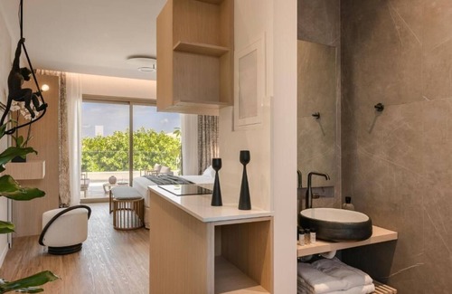 Lixouri Apartment | DELUXE PIAZZA SUITE