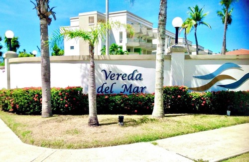 Zarzal Apartment | Deluxe Rainforest Beach Condo. Tennis. Golf. Private Beach Gate. Fun In The Sun!