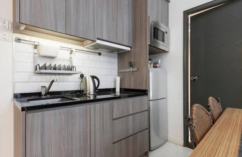 Sheung Wan Apartment | Deluxe Studio Unit w.Terrace /Central