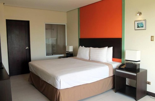 San Fernando Apartment | Deluxe Suite West at World Class Resort