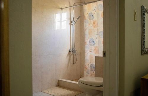 Treasure Beach House | DEMAROYS