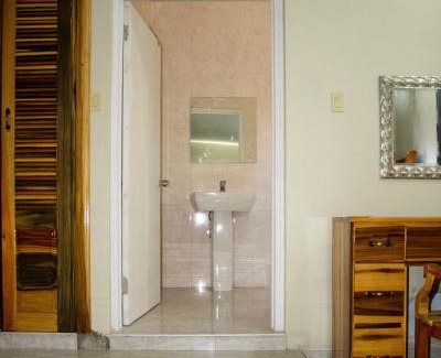 Treasure Beach House | DEMAROYS