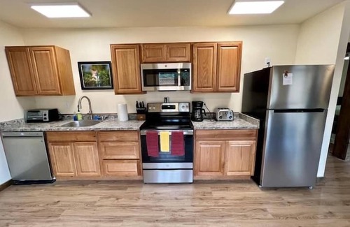 Healy House | Denali 2 King bedrooms each with private bath, dec