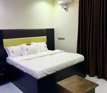 Port Harcourt Hotel | Dench Hotel and Suite
