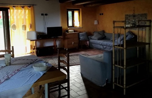 Gli Angeli House | depandance surrounded by greenery just 5 minutes from the city center