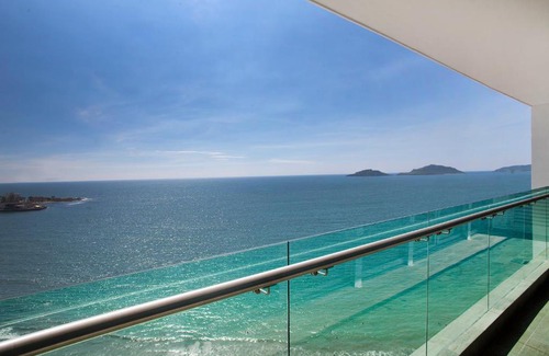 Ferrocarrilera Apartment | Departamento Torre Eme