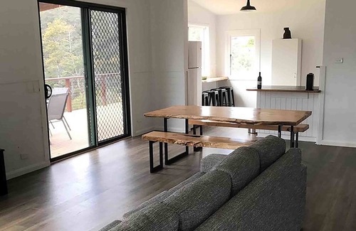 Derby Cottage | Derby Digs Cottage