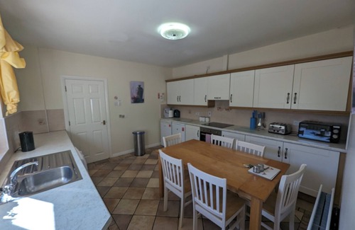 Castlederg Apartment | Derg Valley Apartments : self-catering accommodation : 3 bedroom (sleeps 6)