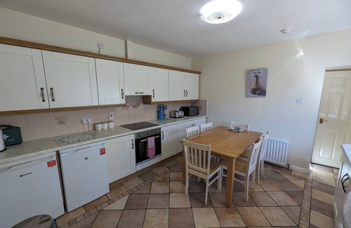 Castlederg Apartment | Derg Valley Apartments : self-catering accommodation : 3 bedroom (sleeps 6)