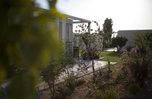 Yeruham Hotel | Desert Iris Hotel